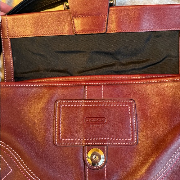 Vintage Coach Burgundy SoHo Buckle Shoulderbag - Picture 7 of 12